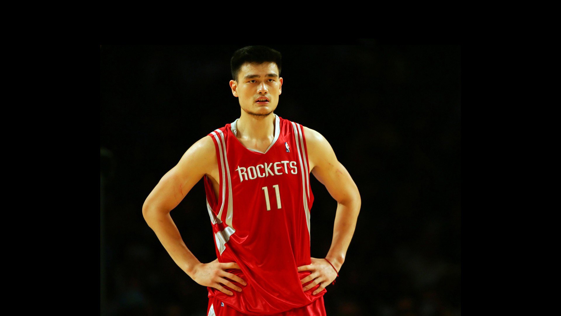 皇冠体育app-JackeyLove跨界引爆NBA，独行侠球迷致敬十五赛季高光传奇